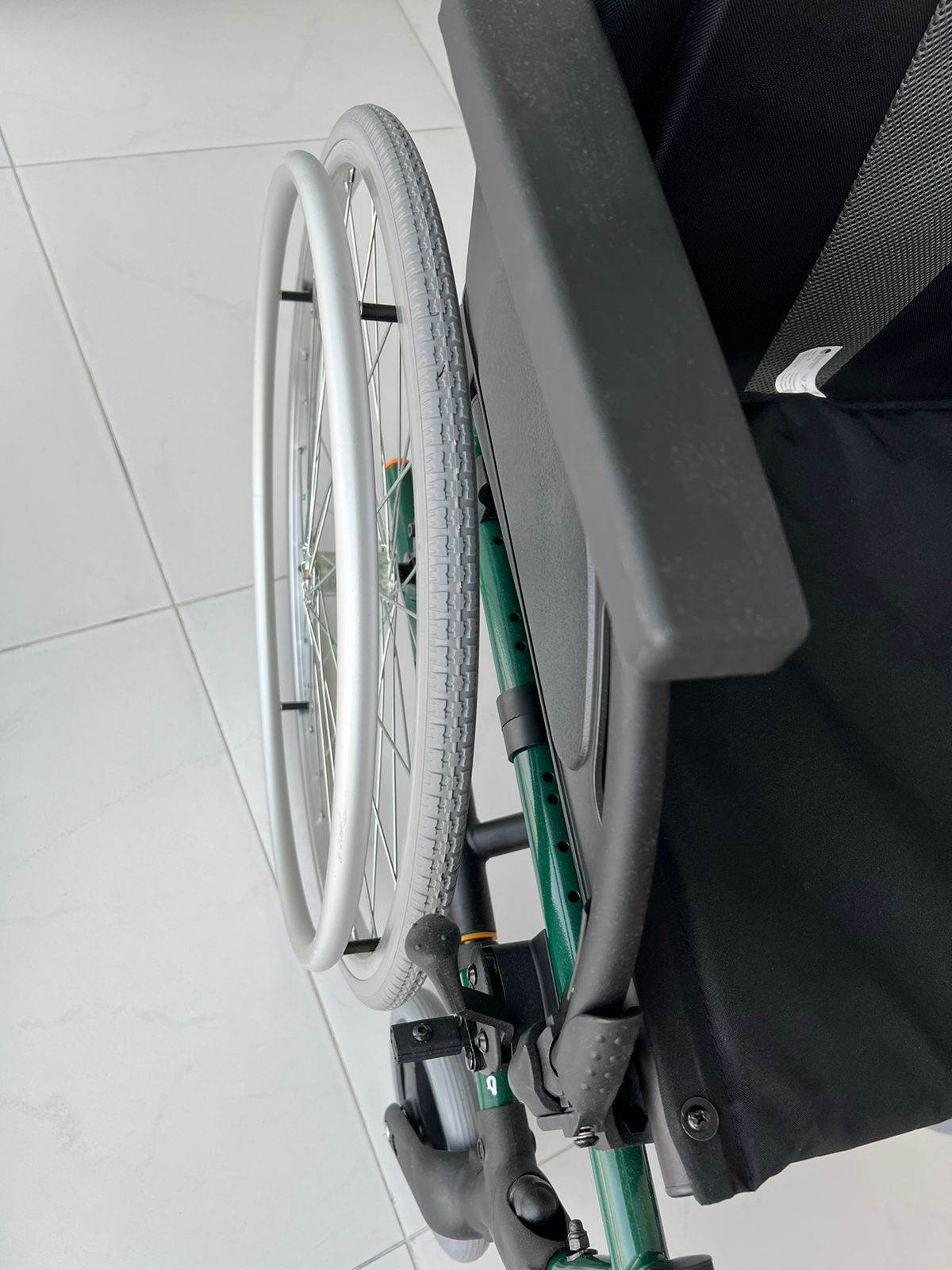 Manual wheelchair Breezy Premium